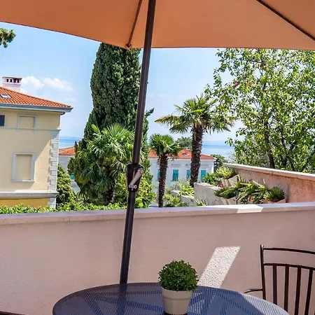 Apartment Follow Me Opatija