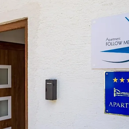 Follow Me أوباتيا